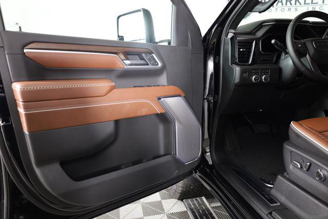 2026 GMC Sierra 2500HD Crew Cab, Standard Bed, Denali Ultimate, 4WD