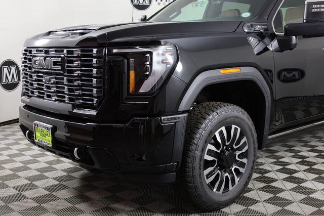 2026 GMC Sierra 2500HD Crew Cab, Standard Bed, Denali Ultimate, 4WD