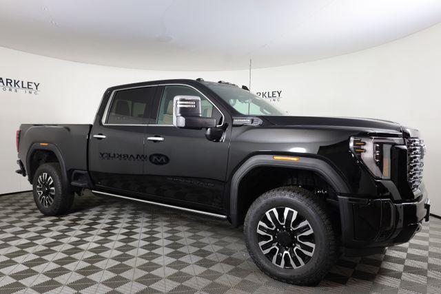 2026 GMC Sierra 2500HD Crew Cab, Standard Bed, Denali Ultimate, 4WD