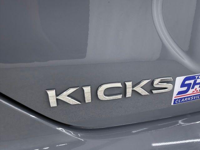 2023 Nissan Kicks SV Xtronic CVT