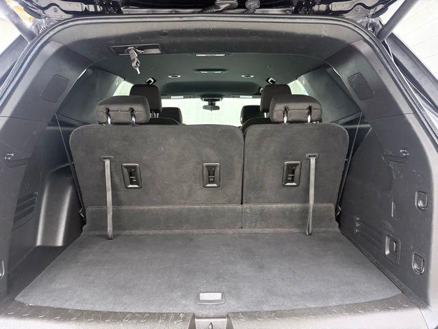 2023 Chevrolet Traverse AWD LT Cloth