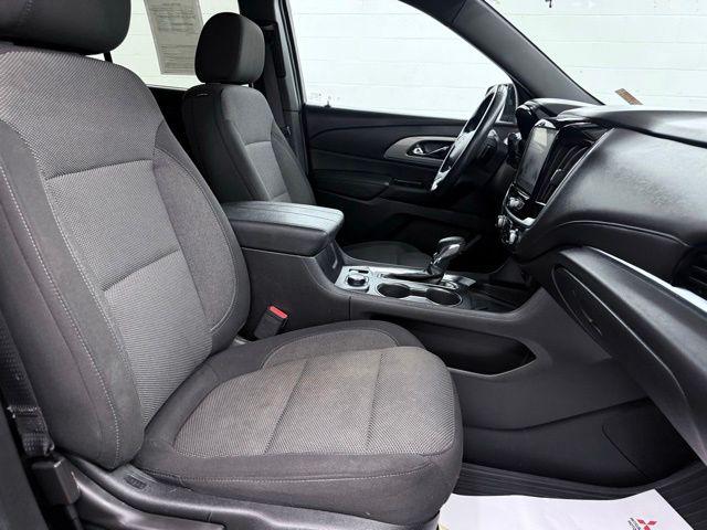 2023 Chevrolet Traverse AWD LT Cloth