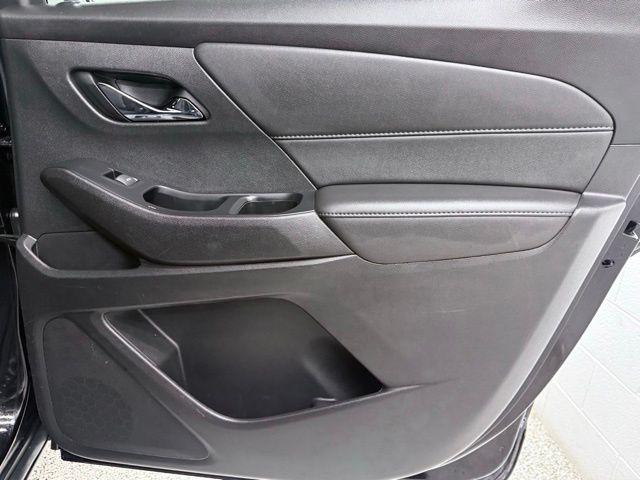 2023 Chevrolet Traverse AWD LT Cloth