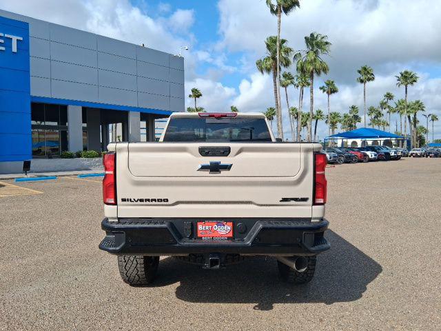 2026 Chevrolet Silverado 2500HD Crew Cab, Standard Bed, XR2, 4WD