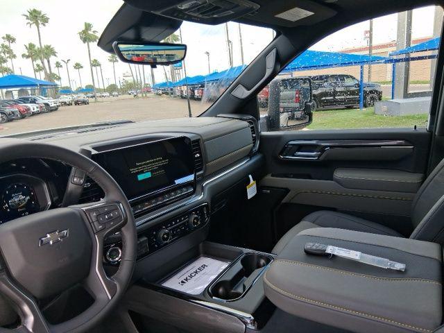 2026 Chevrolet Silverado 2500HD Crew Cab, Standard Bed, XR2, 4WD