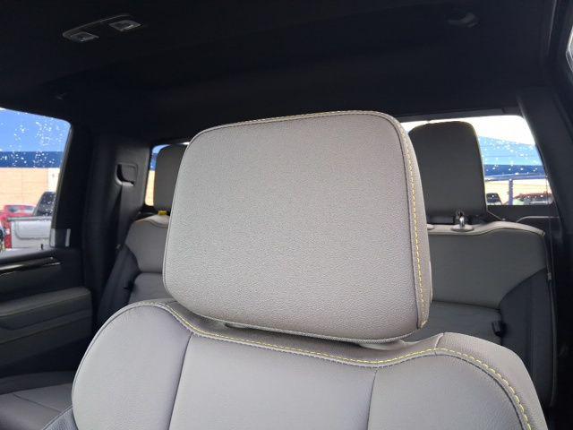 2026 Chevrolet Silverado 2500HD Crew Cab, Standard Bed, XR2, 4WD