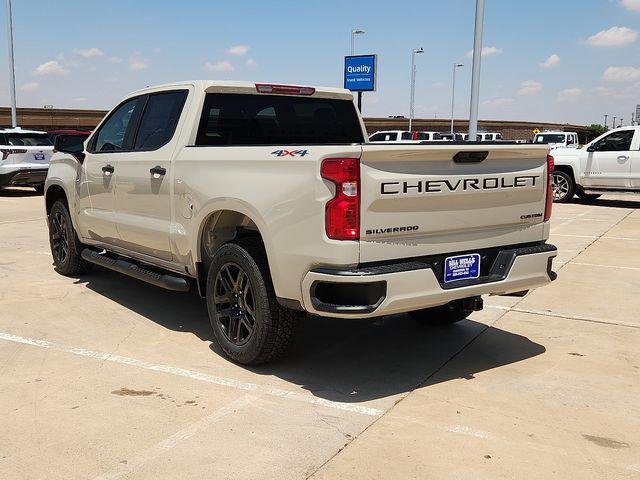 2026 Chevrolet Silverado 1500 4WD Crew Cab Short Bed Custom