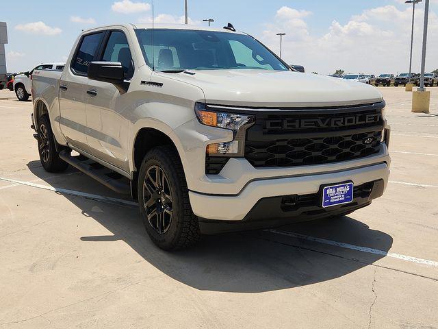 2026 Chevrolet Silverado 1500 4WD Crew Cab Short Bed Custom