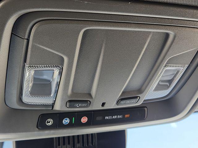 2026 Chevrolet Silverado 1500 4WD Crew Cab Short Bed Custom