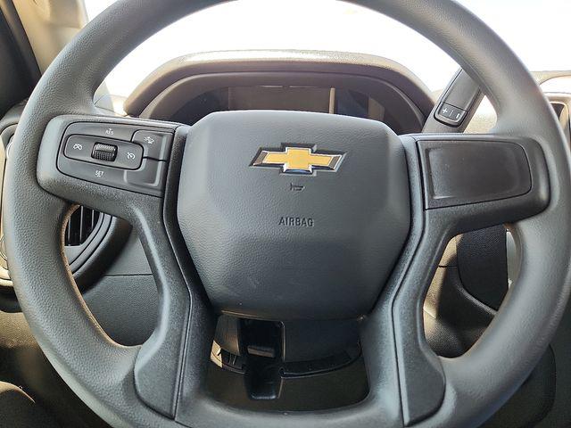 2026 Chevrolet Silverado 1500 4WD Crew Cab Short Bed Custom