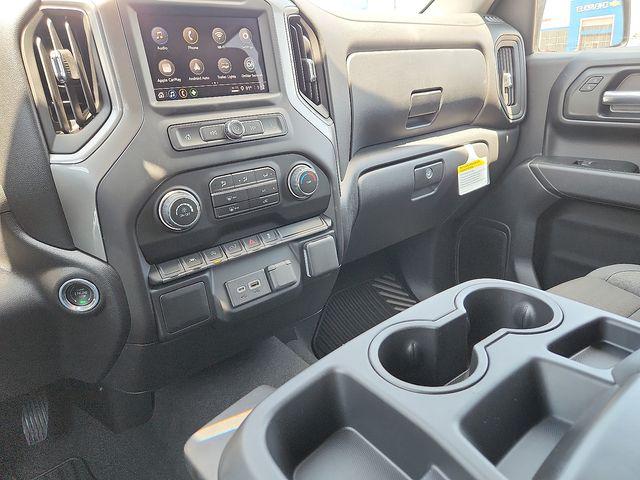 2026 Chevrolet Silverado 1500 4WD Crew Cab Short Bed Custom