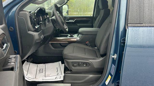 2026 Chevrolet Silverado 2500HD Crew Cab, Standard Bed, LT, 4WD