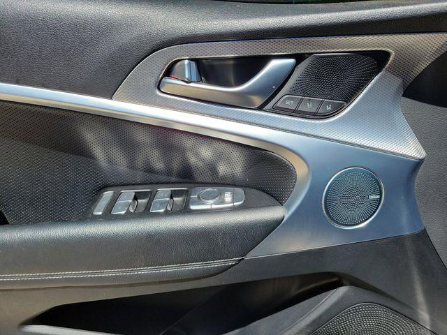 2022 Genesis G70 2.0T RWD