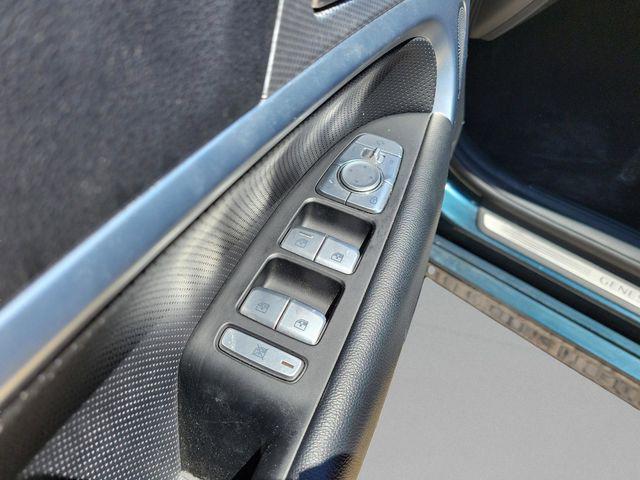 2022 Genesis G70 2.0T RWD