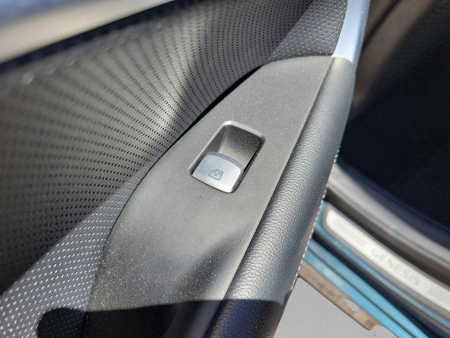 2022 Genesis G70 2.0T RWD
