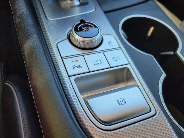 2022 Genesis G70 2.0T RWD