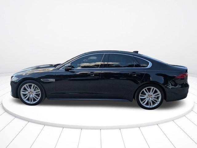 2022 Jaguar XF R-Dynamic SE P300 AWD Automatic