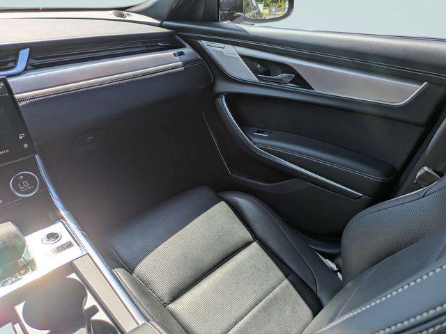 2022 Jaguar XF R-Dynamic SE P300 AWD Automatic