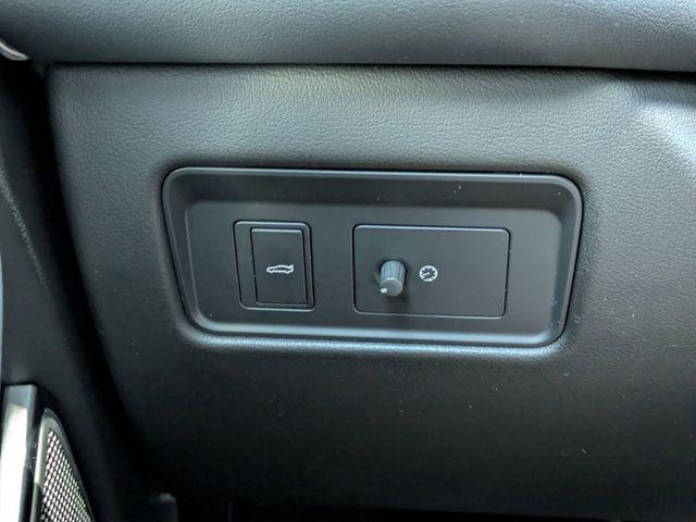 2022 Jaguar XF R-Dynamic SE P300 AWD Automatic