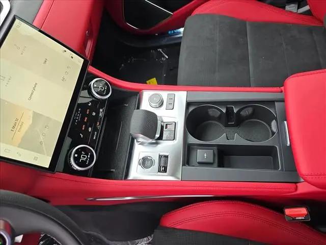 2026 Jaguar F-PACE SVR P550 AWD Automatic