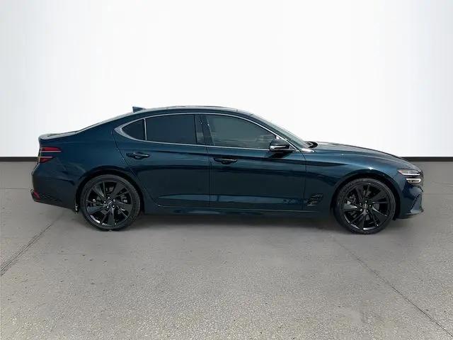 2022 Genesis G70 3.3T RWD