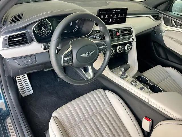 2022 Genesis G70 3.3T RWD