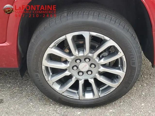 2023 GMC Acadia AWD Denali