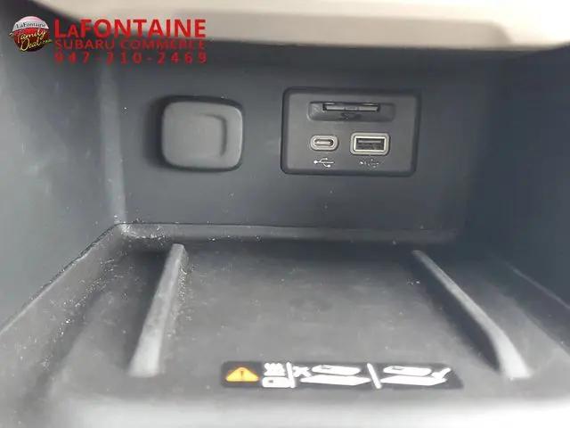 2023 GMC Acadia AWD Denali