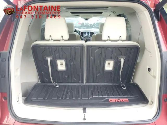 2023 GMC Acadia AWD Denali