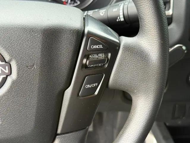 2022 Nissan Frontier Crew Cab SV 4x4