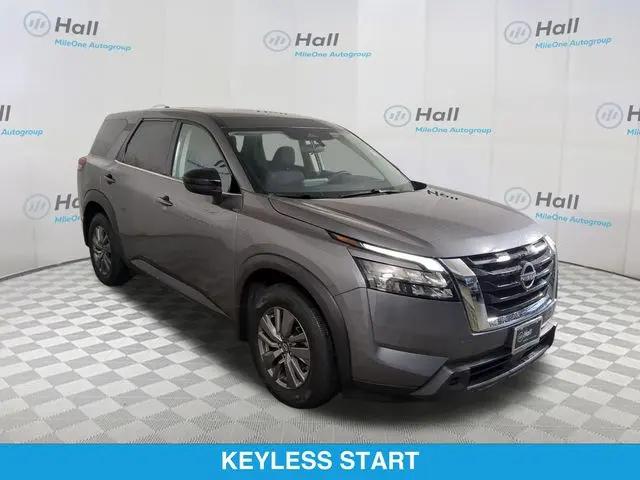 2025 Nissan Pathfinder S 4WD