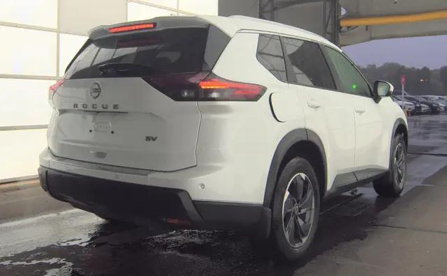 2024 Nissan Rogue SV FWD