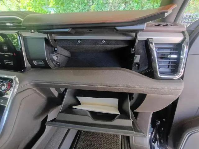 2024 GMC Sierra 2500HD 4WD Crew Cab Standard Bed Denali