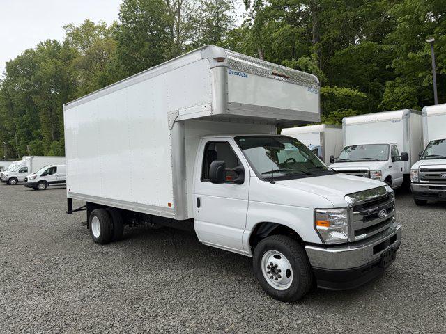 2027 Ford E-Series Cutaway Box Dry Freight