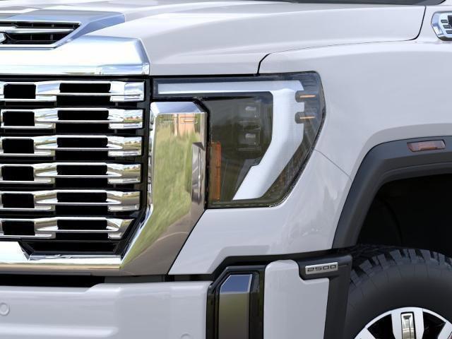 2026 GMC Sierra 2500HD Crew Cab, Standard Bed, Denali, 4WD