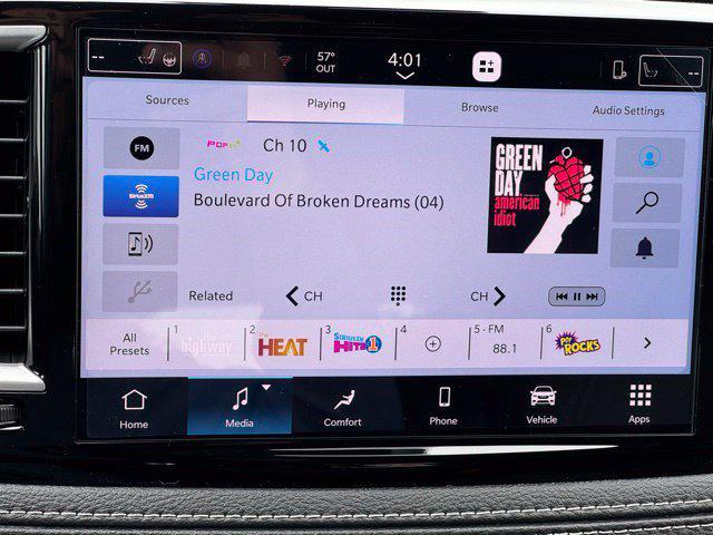 2027 Chrysler Pacifica Select