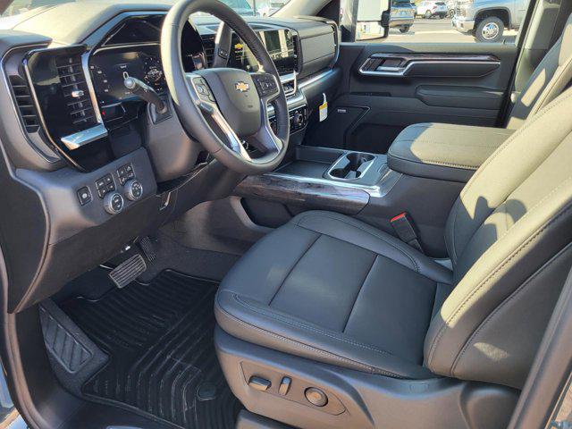 2026 Chevrolet Silverado 3500HD Crew Cab, Long Bed, LTZ Dual Rear Wheel, RWD