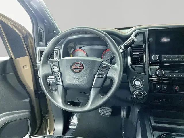 2024 Nissan Titan Crew Cab PRO-4X 4x4