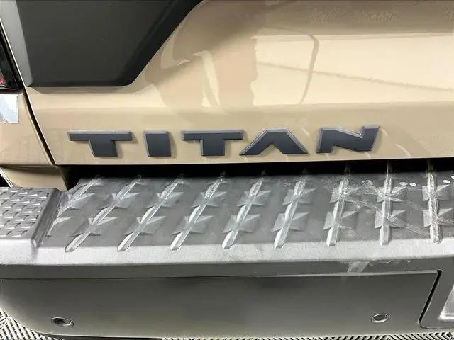 2024 Nissan Titan Crew Cab PRO-4X 4x4