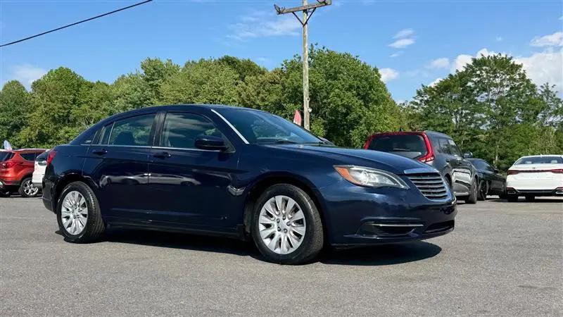 2014 Chrysler 200 LX