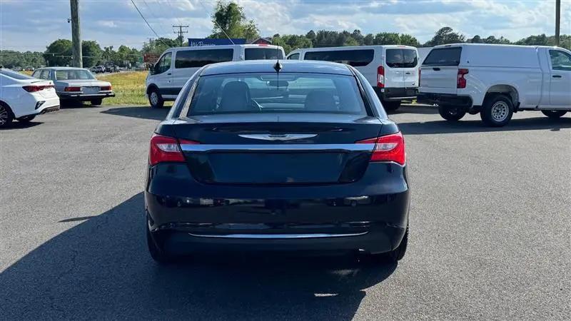 2014 Chrysler 200 LX