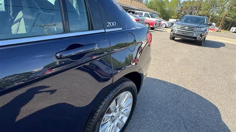 2014 Chrysler 200 LX