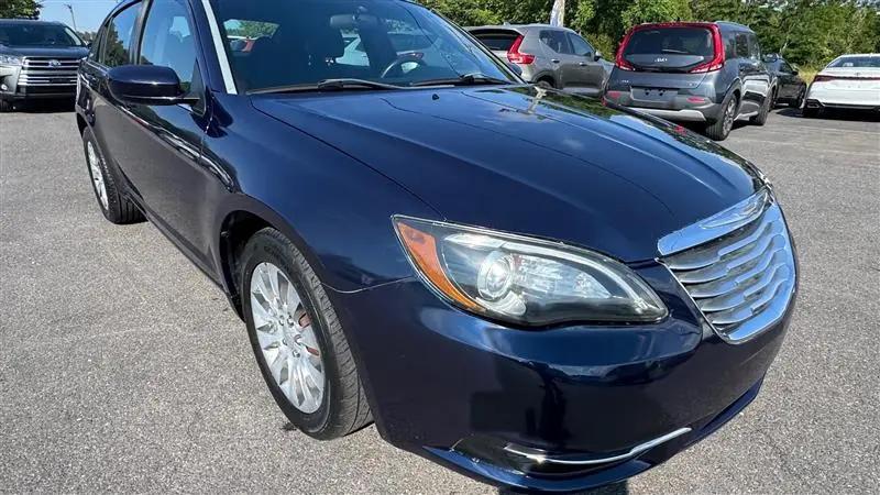 2014 Chrysler 200 LX