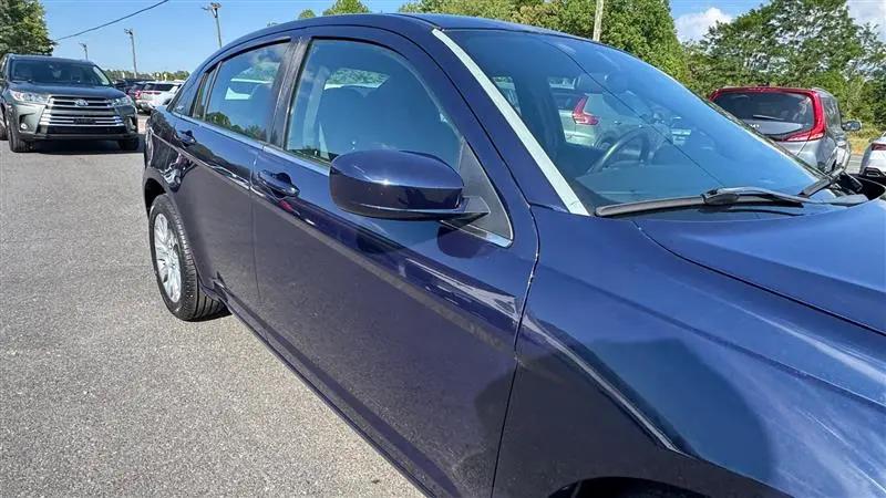 2014 Chrysler 200 LX