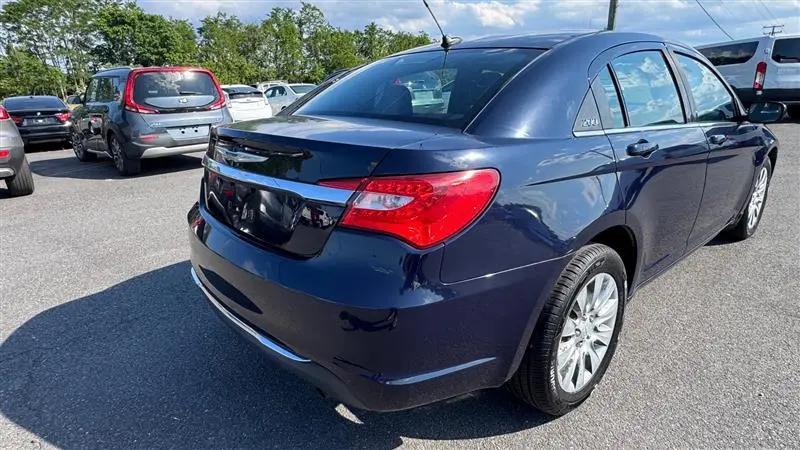 2014 Chrysler 200 LX