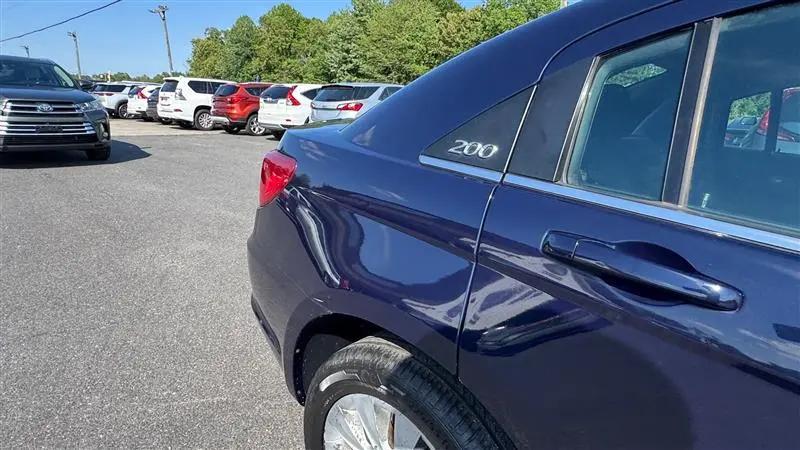 2014 Chrysler 200 LX