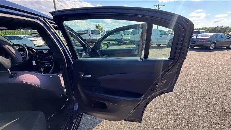 2014 Chrysler 200 LX