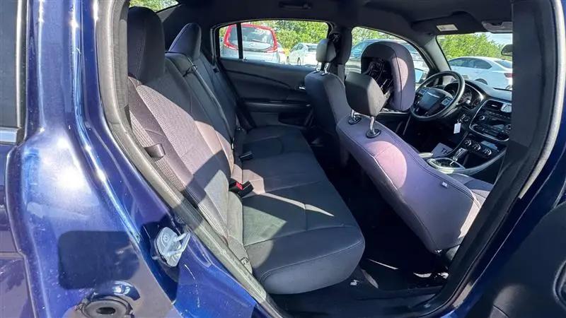 2014 Chrysler 200 LX