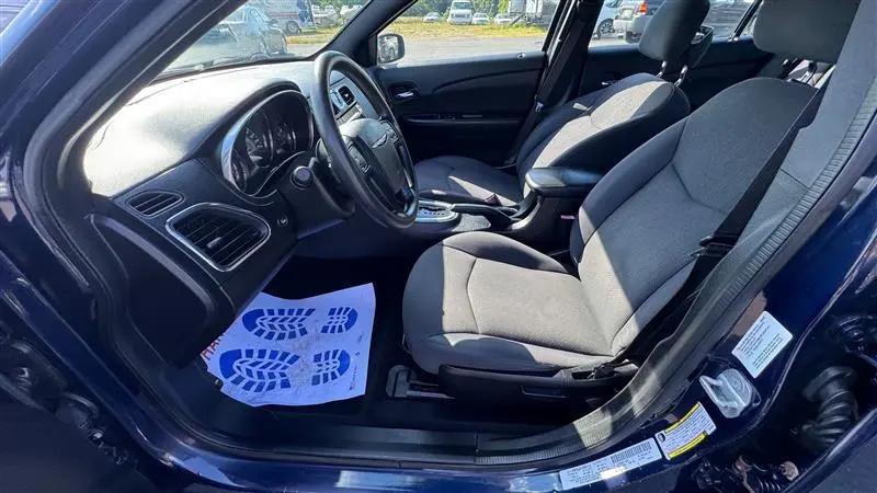 2014 Chrysler 200 LX