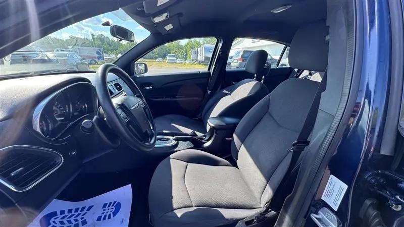2014 Chrysler 200 LX